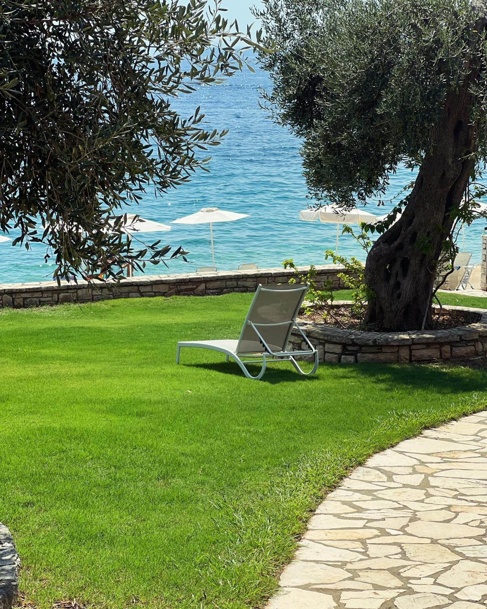 Krouzeri Beach Apartments Nisaki  Exterior foto