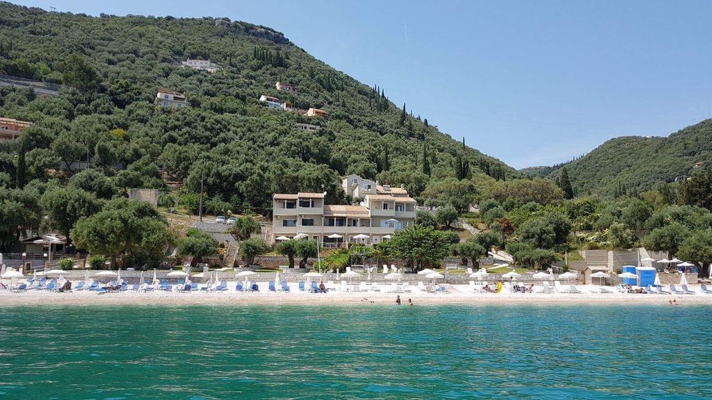 Krouzeri Beach Apartments Nisaki  Exterior foto